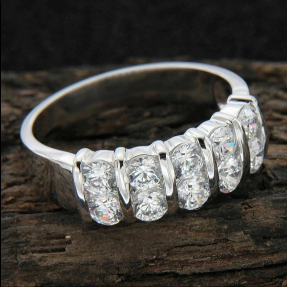 Round Double 925 Silver Diamond Ring New - Picture 3 of 5